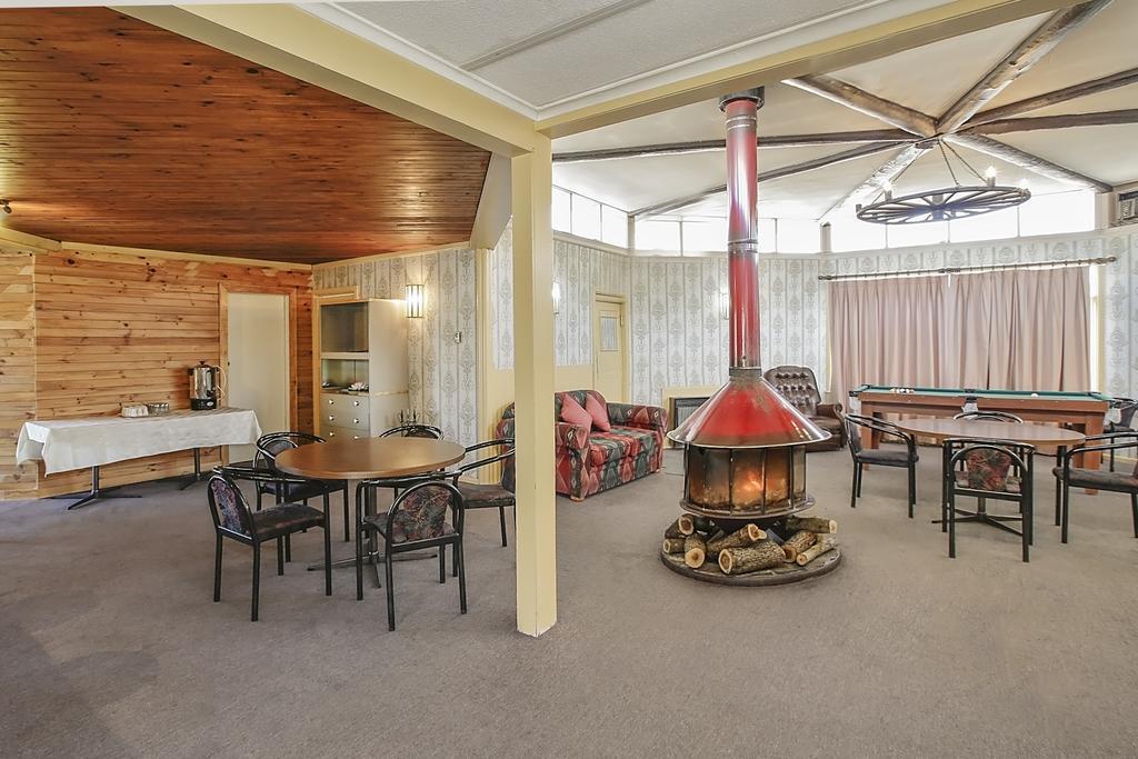 Coomacountry Club Motor Inn Exterior foto