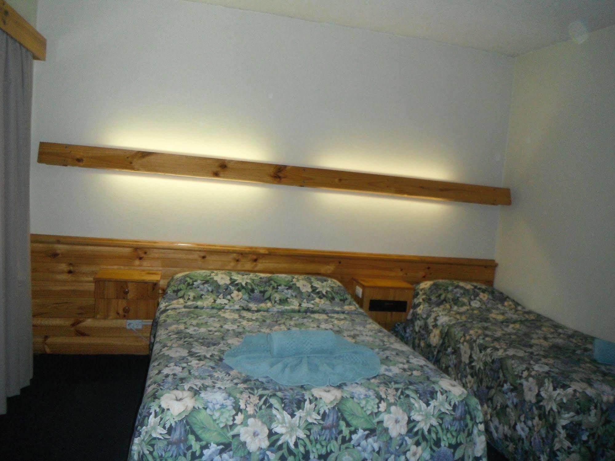 Coomacountry Club Motor Inn Exterior foto