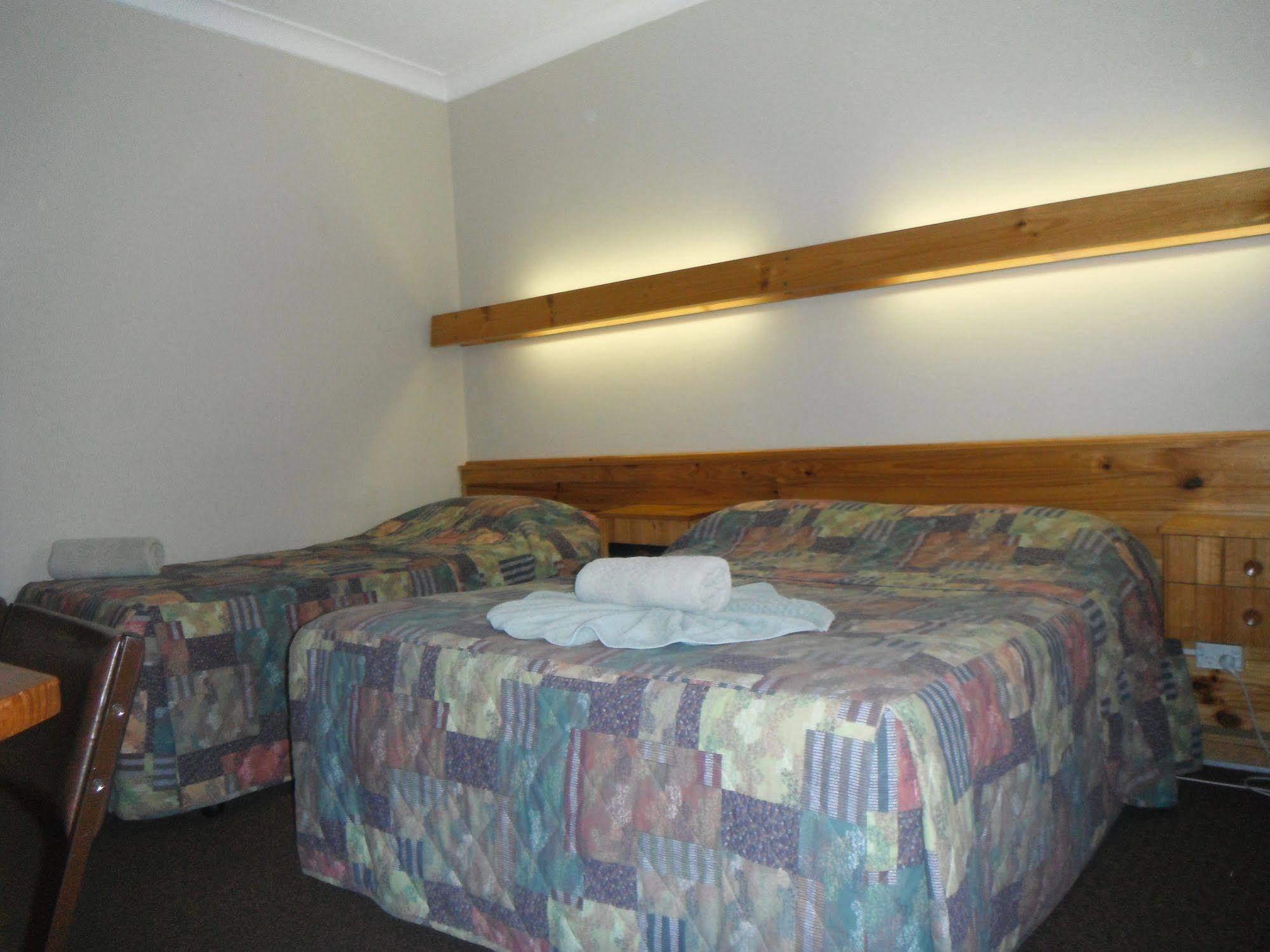 Coomacountry Club Motor Inn Exterior foto